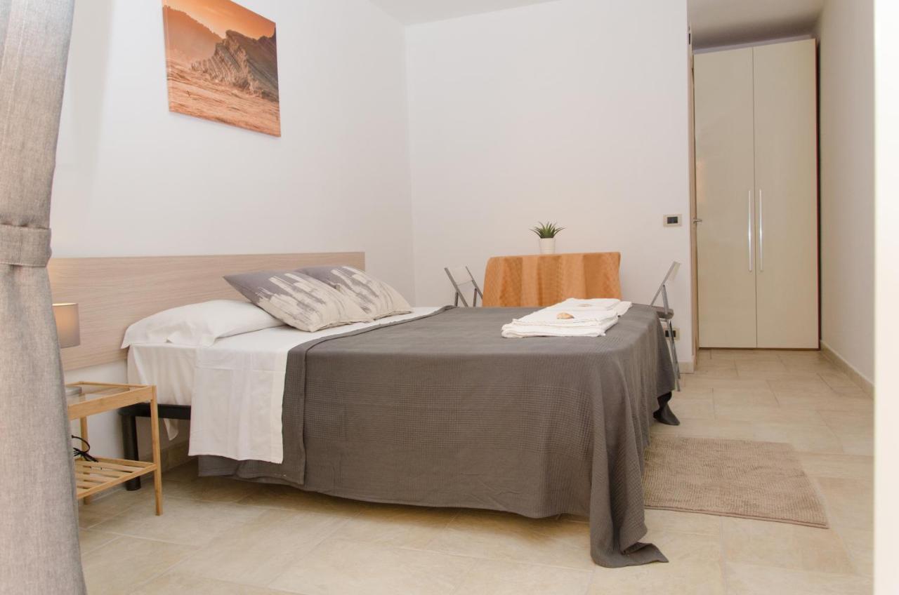 Guest House Del Lido Porto Empedocle Buitenkant foto