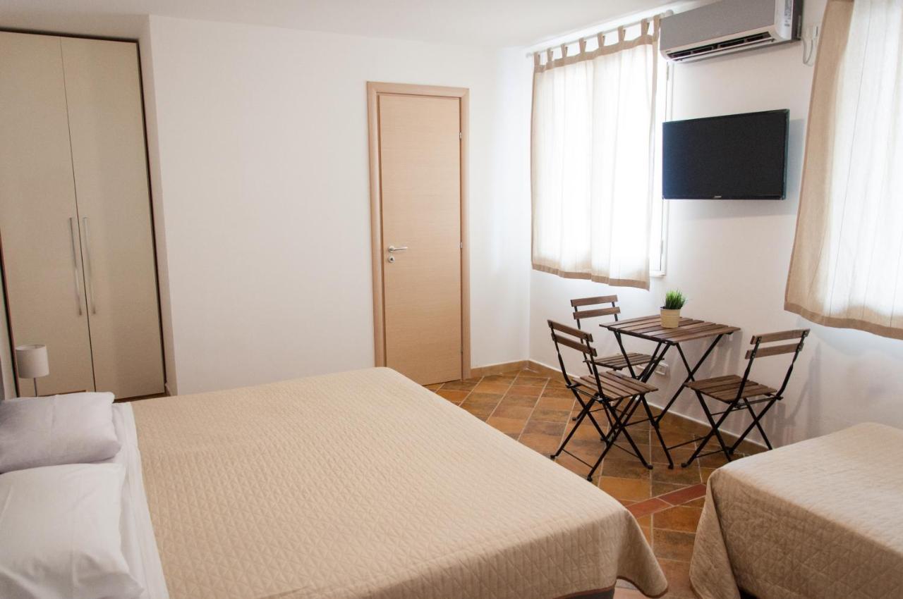 Guest House Del Lido Porto Empedocle Buitenkant foto